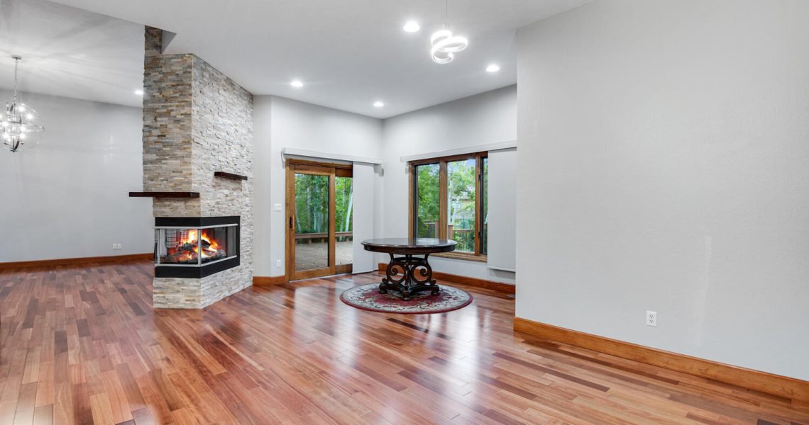 Breakfast Nook and Fireplace